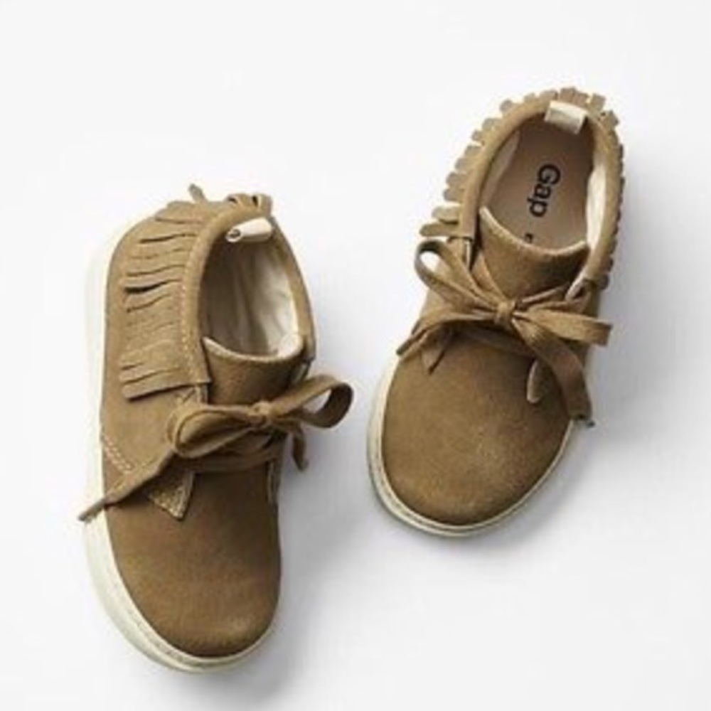 Boys fringe boots